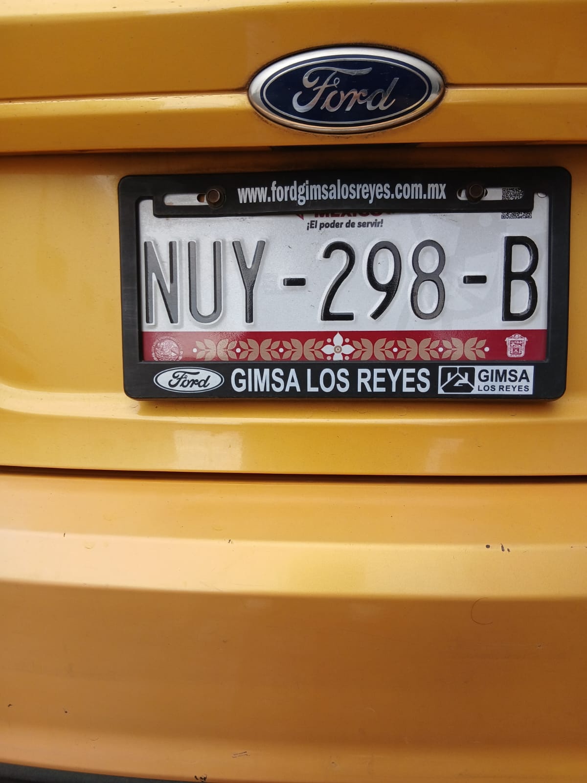 Processed image with license plate annotations