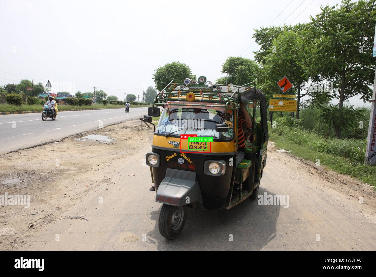 Processed image with license plate annotations