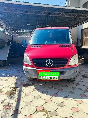 Processed image with license plate annotations